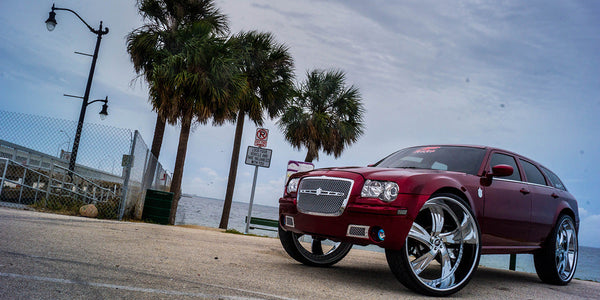 Dodge Magnum on Vorenzo - Amani Forged Wheels