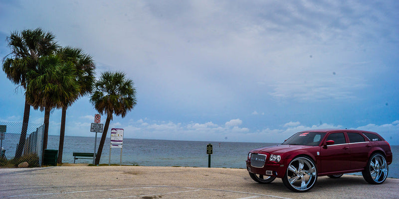 Dodge Magnum on Vorenzo - Amani Forged Wheels