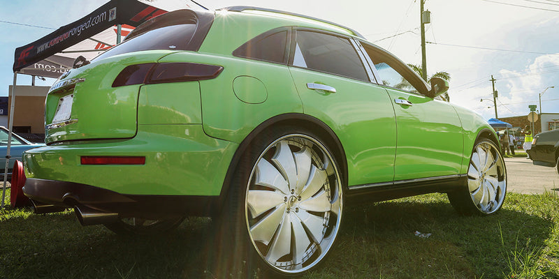 Infiniti FX35 on Delo - Amani Forged Wheels