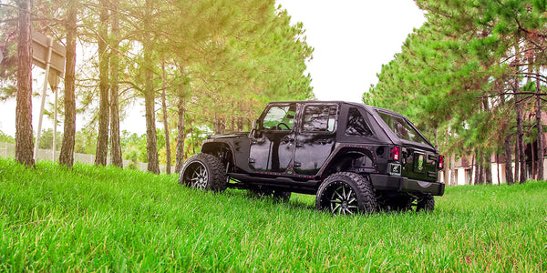 Jeep Wrangler on Vona - Amani Forged Wheels