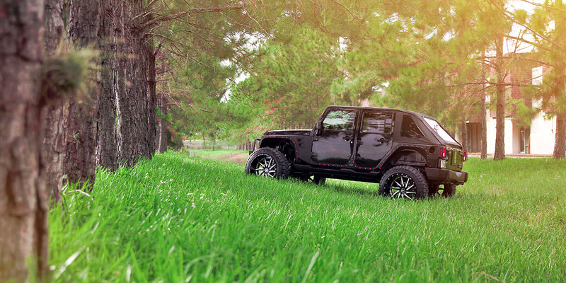Jeep Wrangler on Vona - Amani Forged Wheels