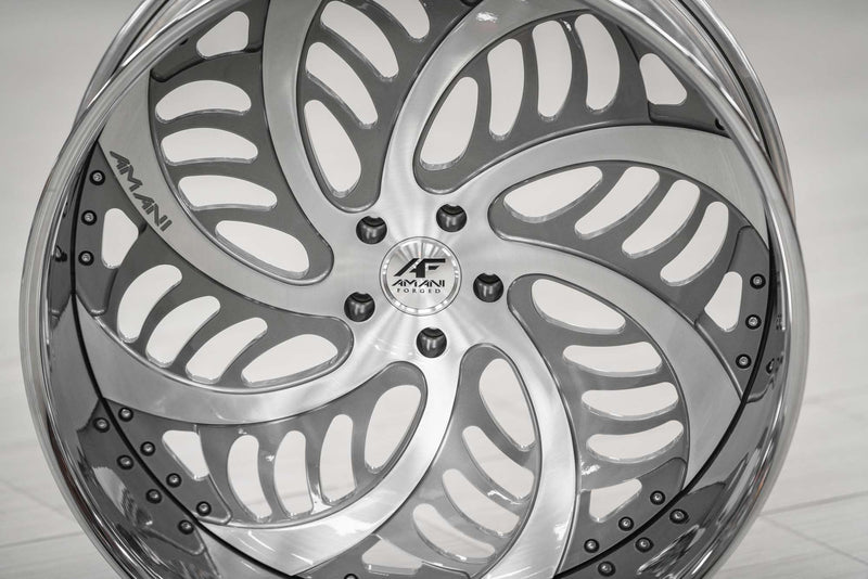 Sinistra - Amani Forged Wheels