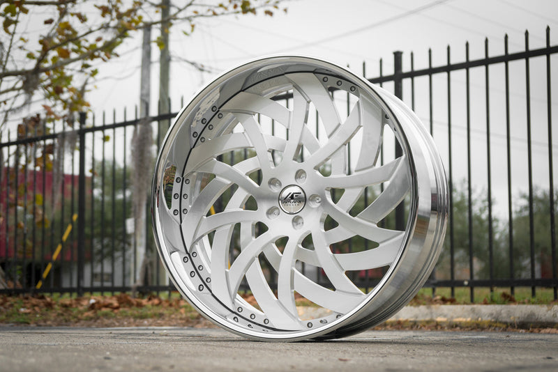 Straped - Amani Forged Wheels
