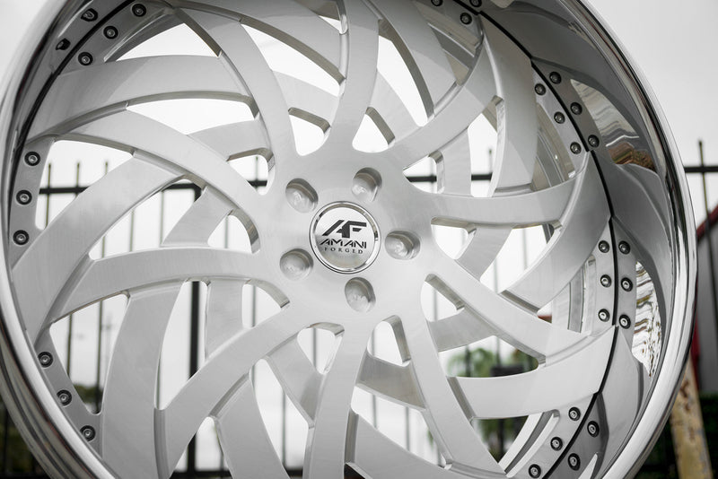 Straped - Amani Forged Wheels